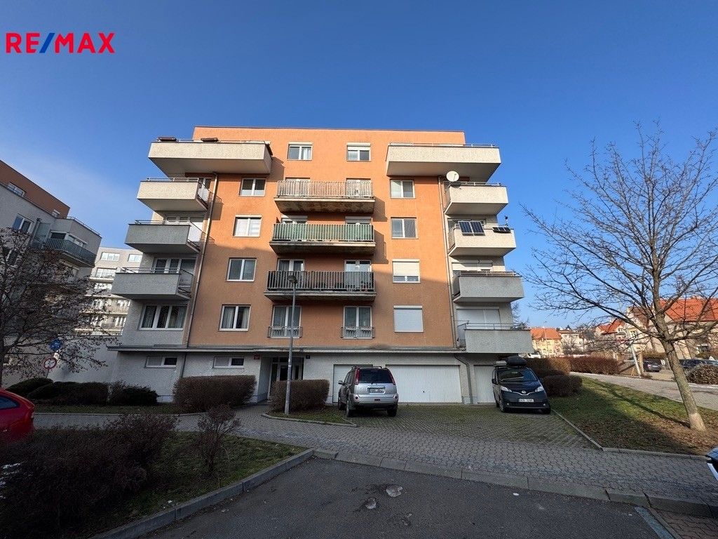 2+kk, Janýrova, Praha, 56 m²