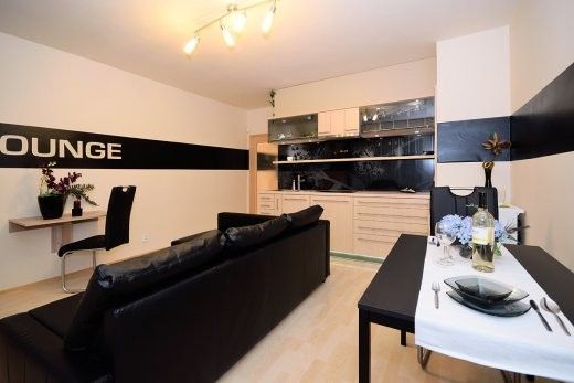 Pronájem byt 1+kk - Milotická 458/14, Praha, 32 m²