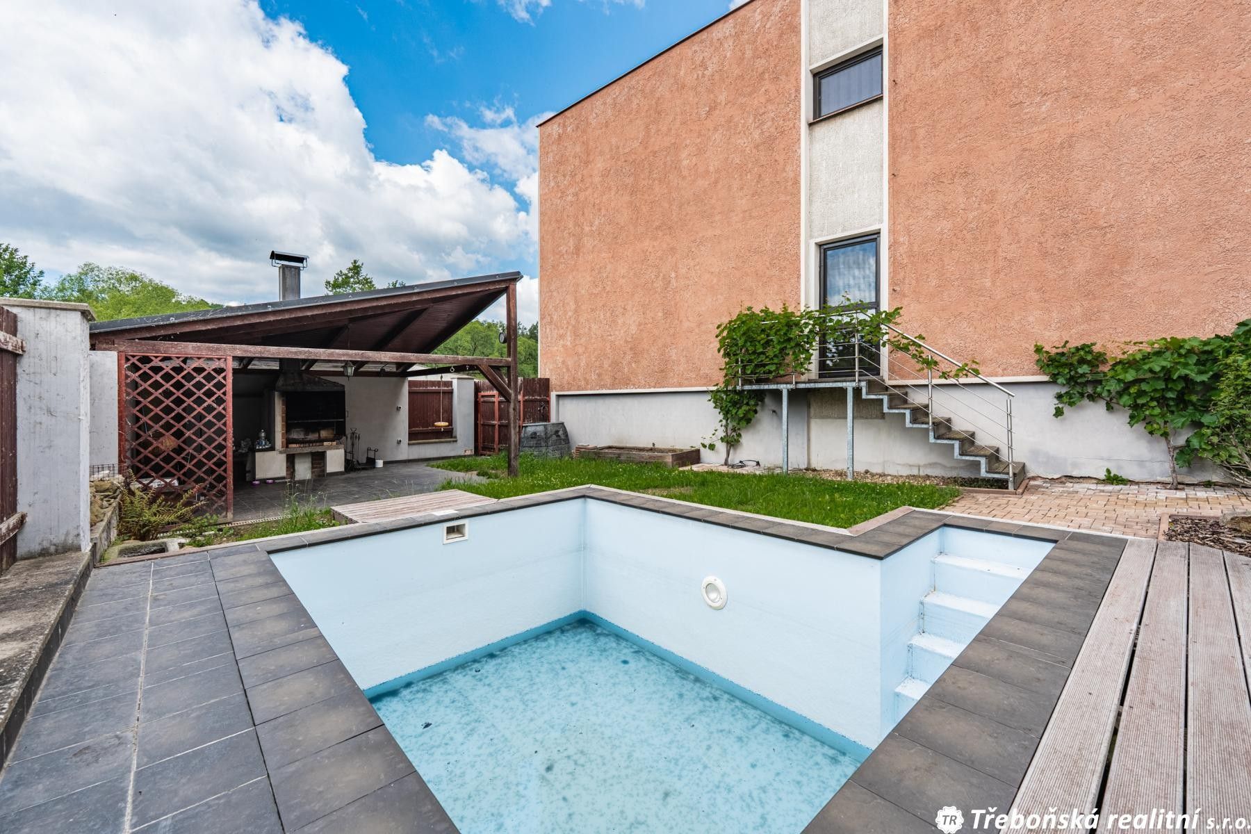 Rodinné domy, Lužnická , Sezimovo Ústí, 205 m² - 2