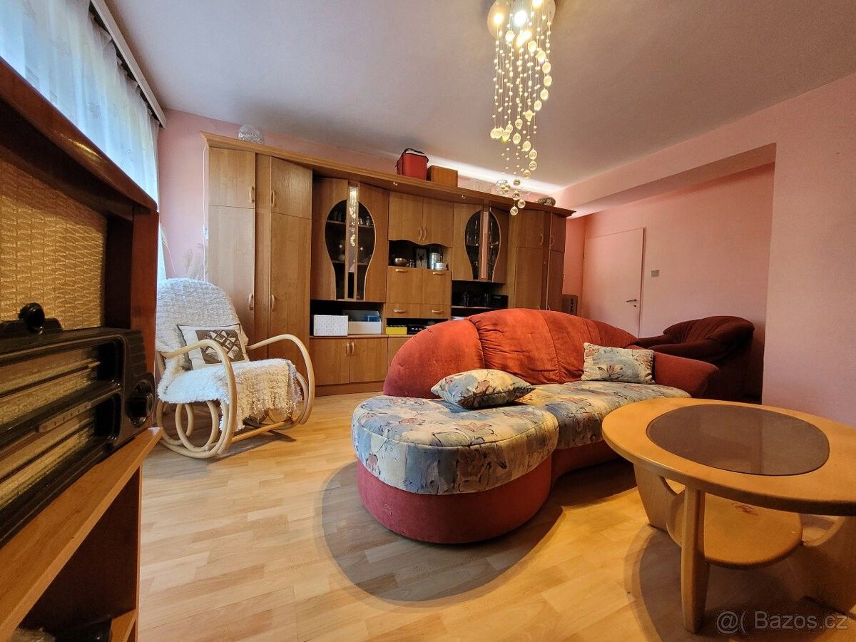 Prodej rodinný dům - 987 65, Slovensko