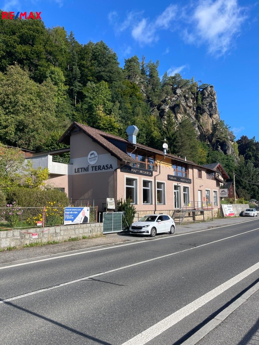 Restaurace, Labe, Malá Skála, 400 m²