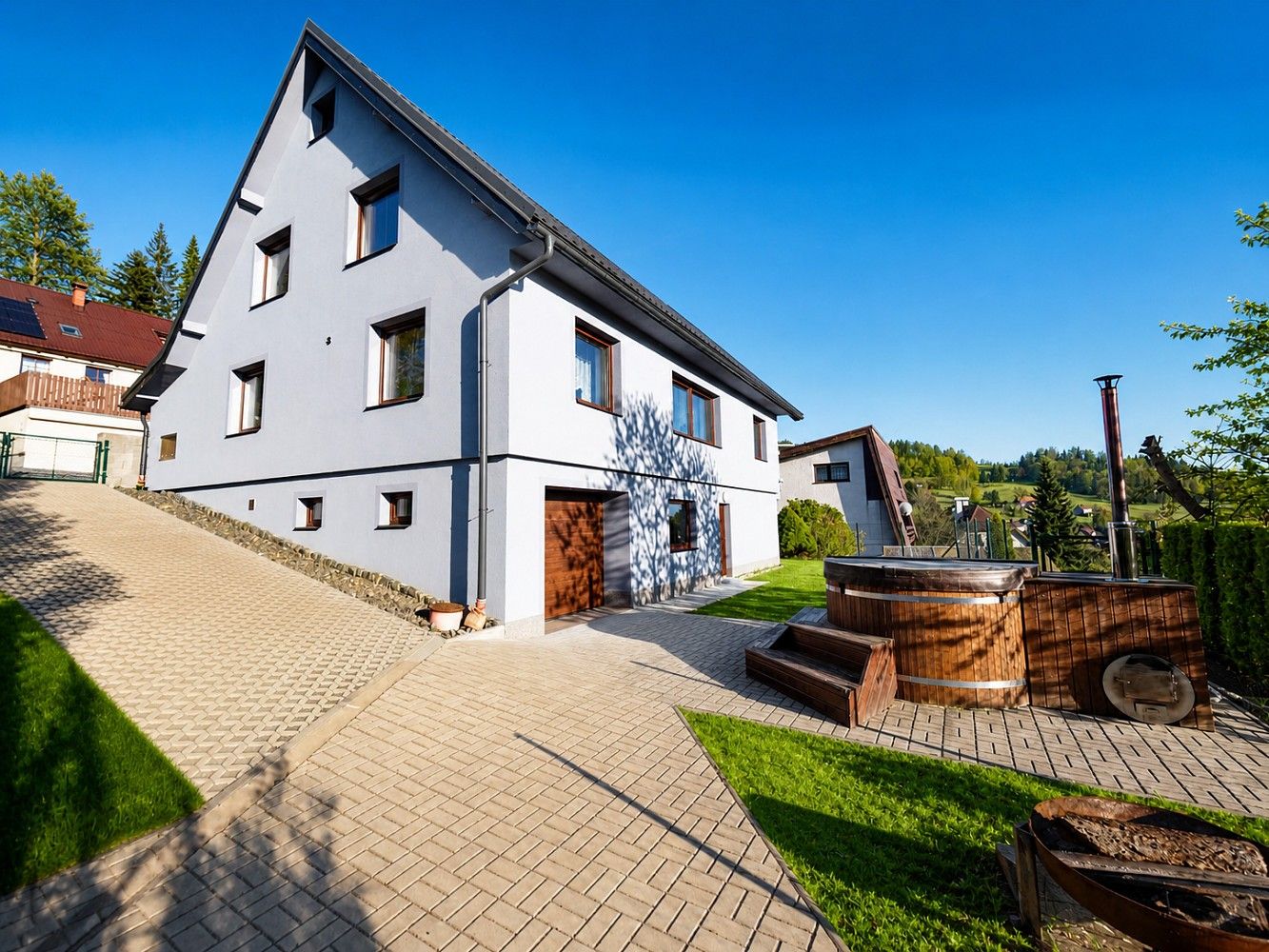 Vila, 350 m²
