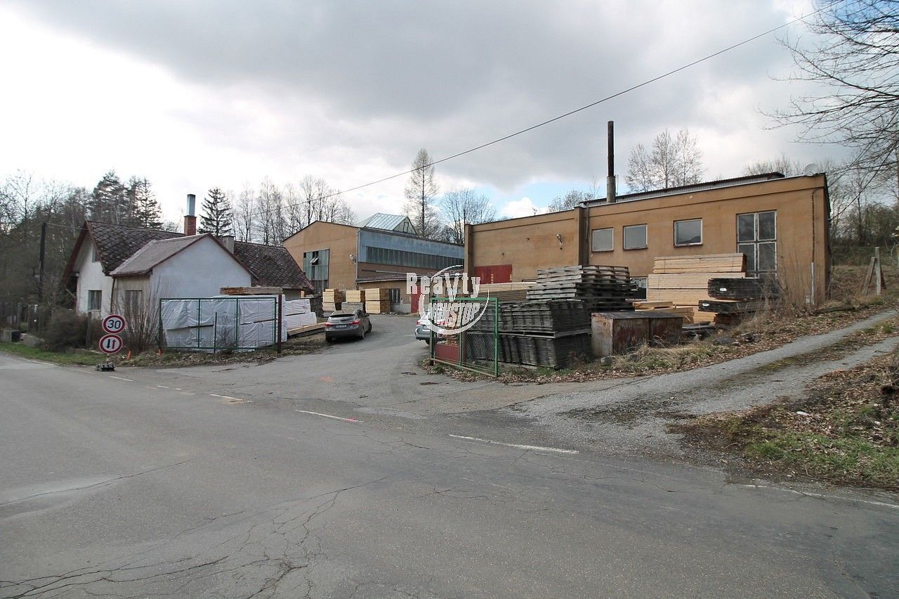 Sklad · 1 338 m² · Ledeč nad Sázavou, okres Havlíčkův Brod, Kraj Vysočina - 3