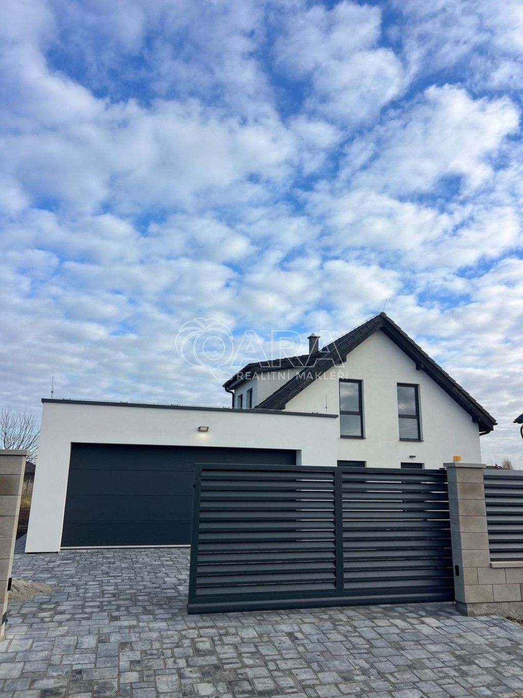 Rodinné domy, Žitná, Sibřina, 124 m²