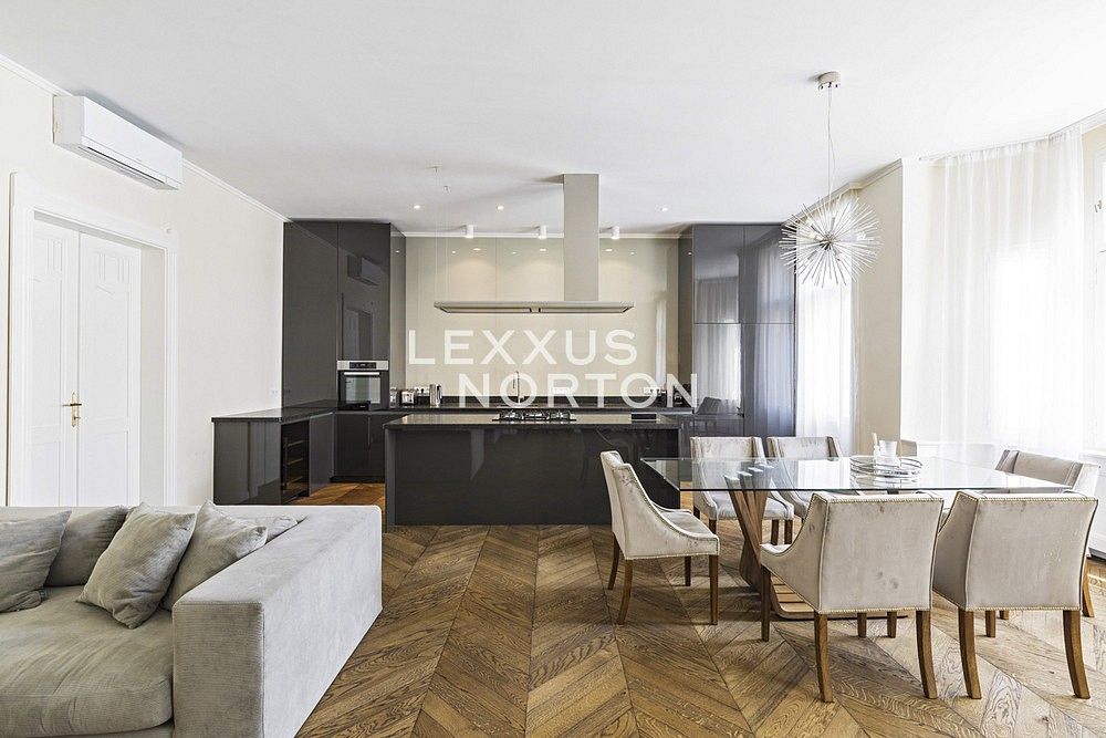 4+kk, Praha - Staré Město, okres Praha 1, Hlavní město Praha, 157 m² - 1