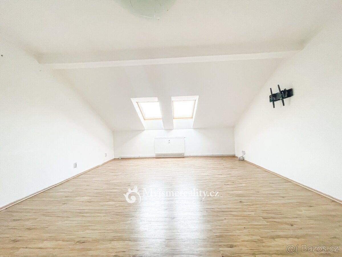 Pronájem byt - Znojmo, 669 02