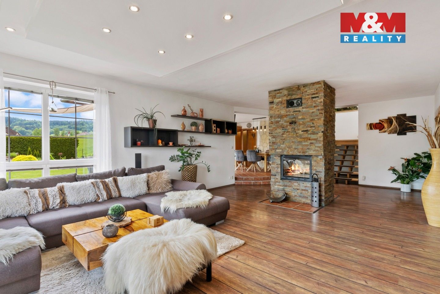 Prodej rodinný dům - Chuchelna, 290 m²