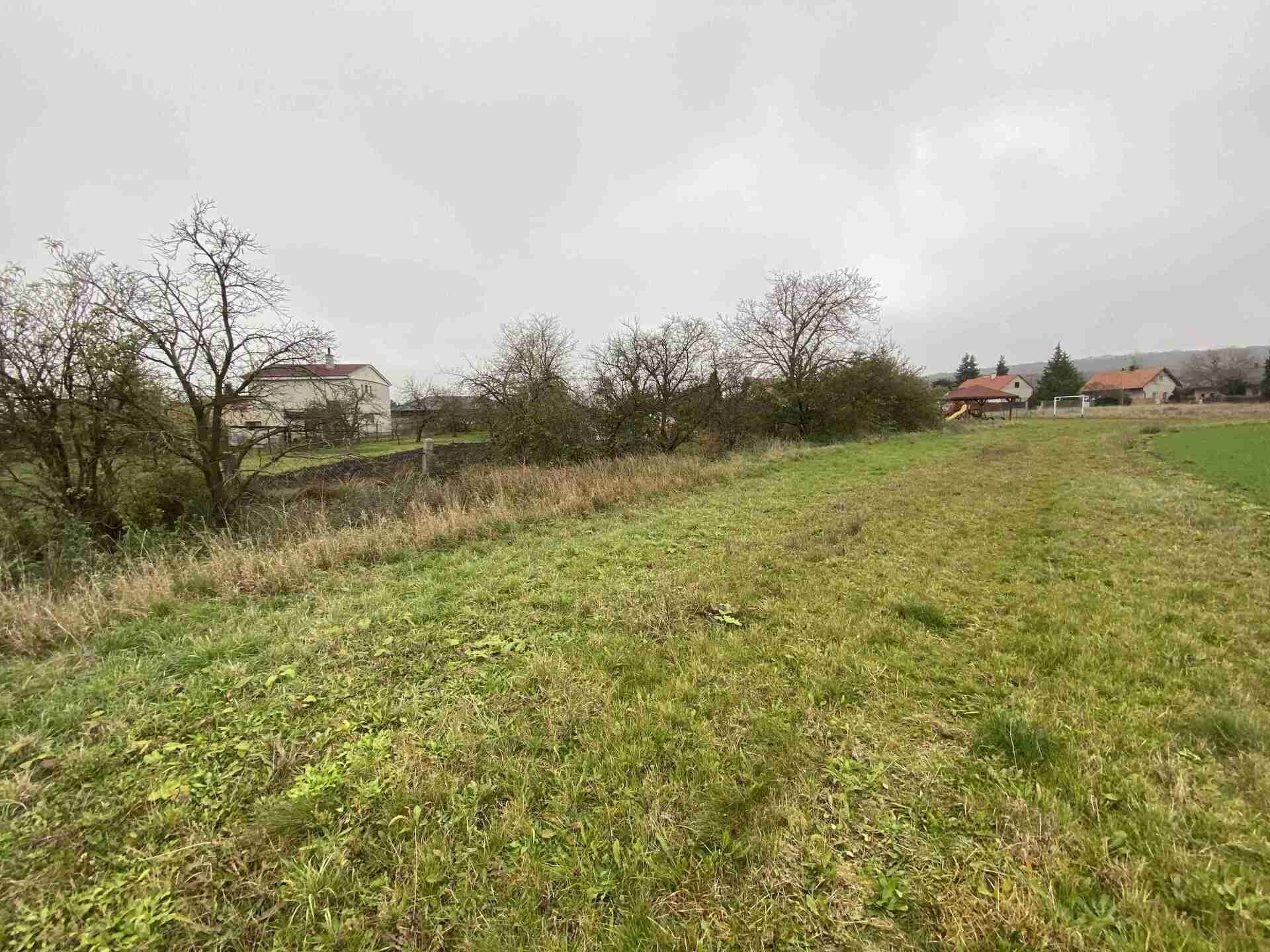 Pozemek, 1 293 m²