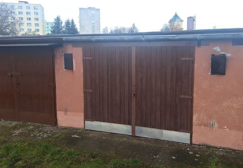 Garáže, Týniště nad Orlicí, 17 m²