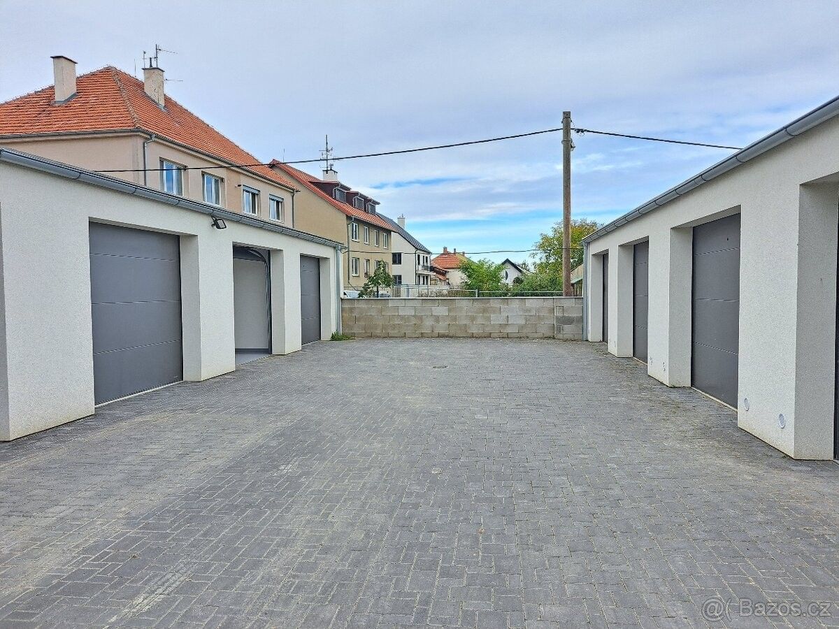 Garáže, Rajhrad, 664 61 - 1