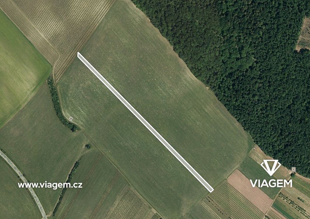 Zemědělský pozemek, 1 011 m²