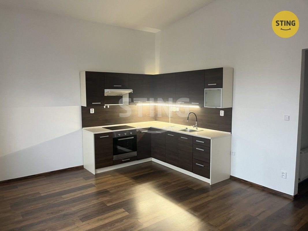 Pronájem byt 2+kk - Hviezdoslavova, Opava Předměstí, 52 m² - 5