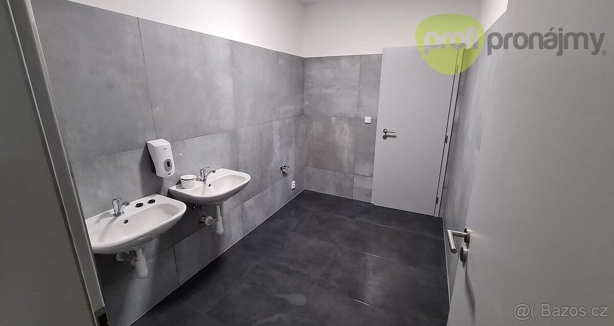 Pronájem obchodní prostory - Zlín, 760 01 - 5