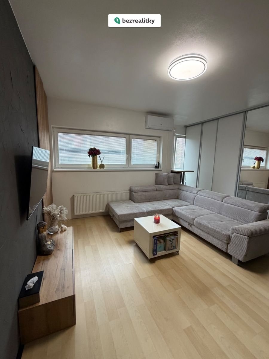 1+kk, Pavla Beneše 750, Praha Letňany, 42 m² - 2