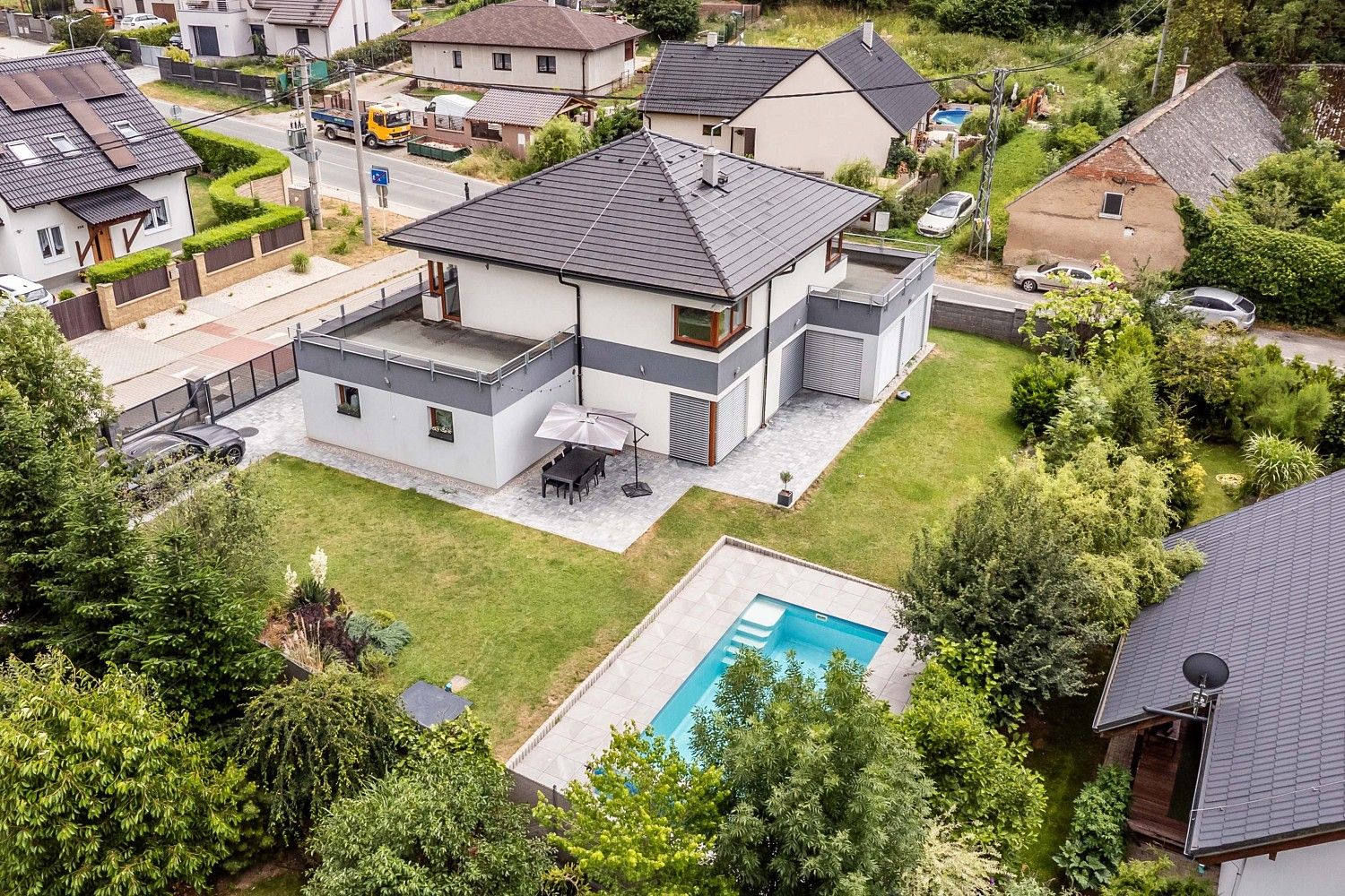Rodinné domy, U Mlýna, Chrustenice, okres Beroun, 229 m² - 2