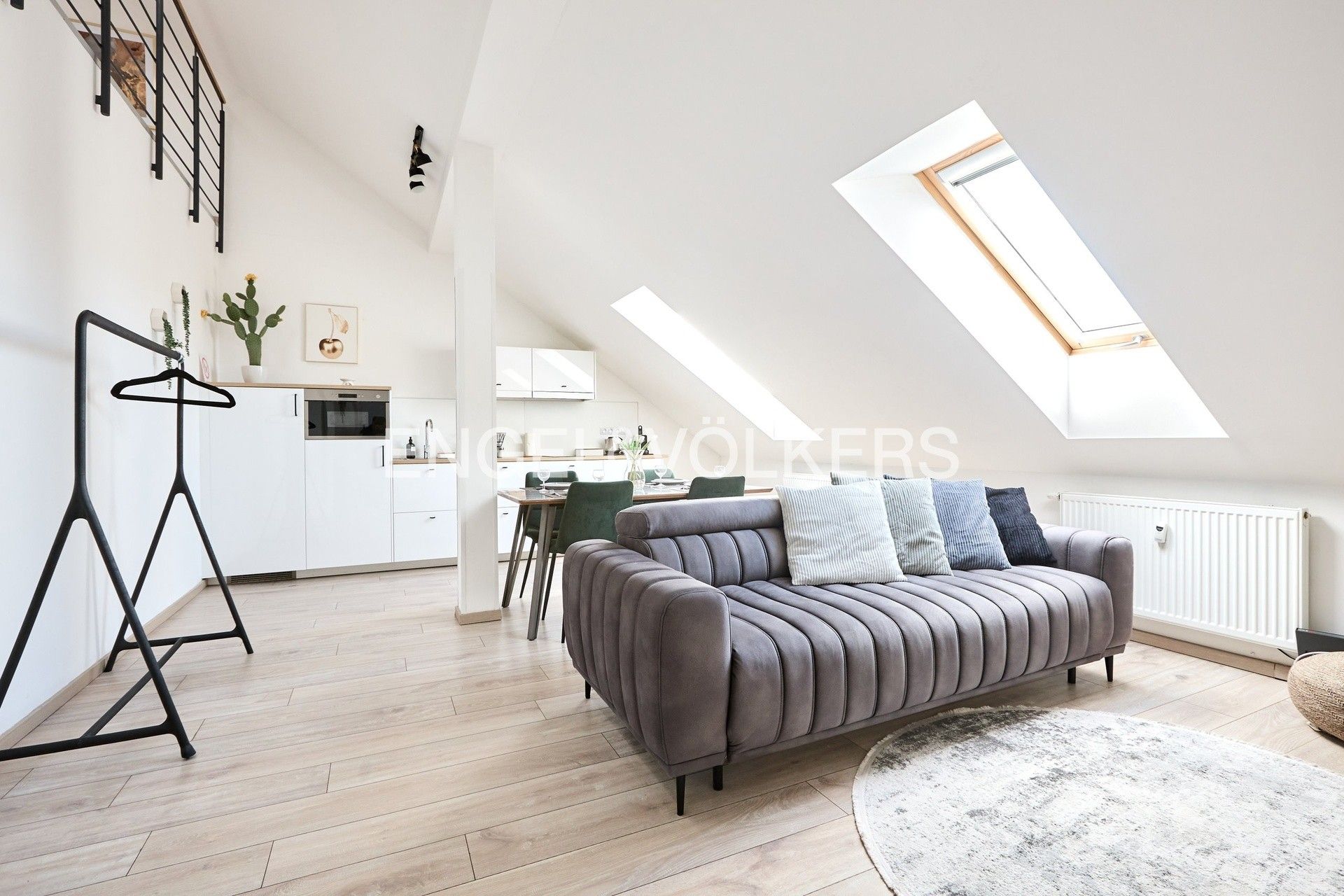 2+kk, Strakonická 1856, Praha, 74 m²