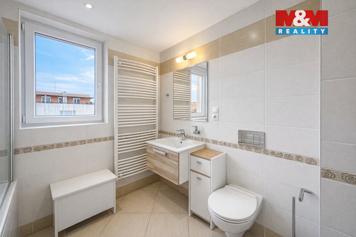 Prodej byt 2+kk - Lošáková, Praha, 67 m²