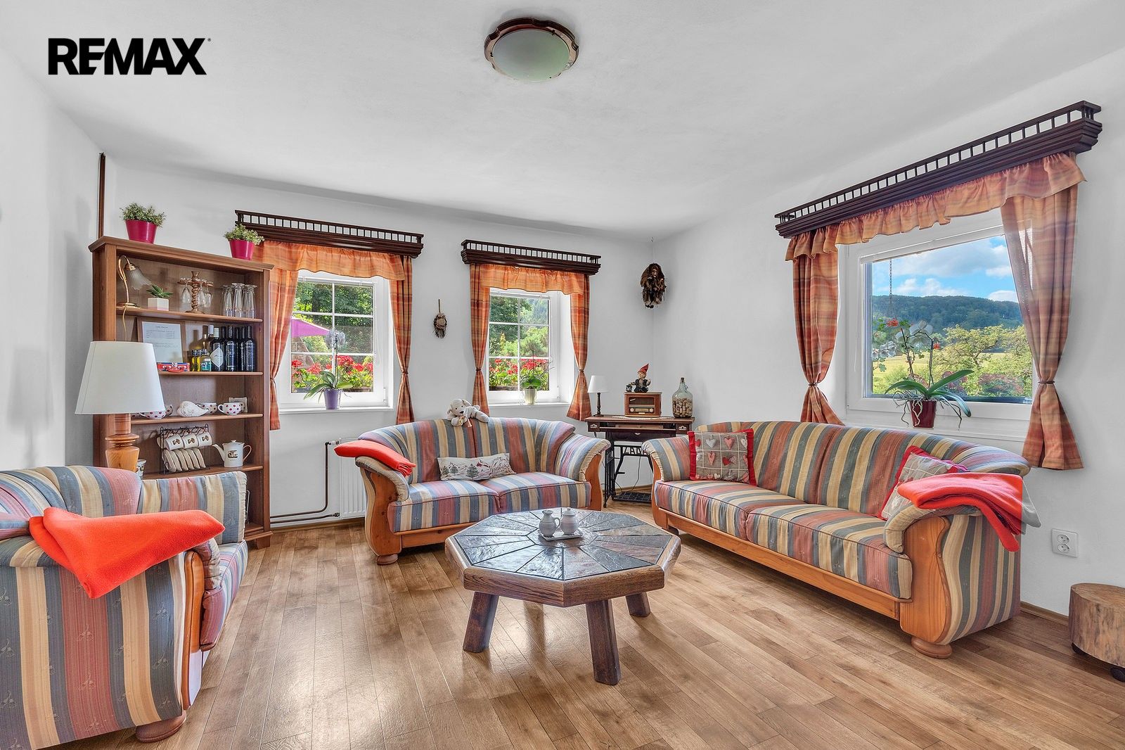 Chalupy, Dolní Dobrouč Horní Dobrouč, 151 m² - 2