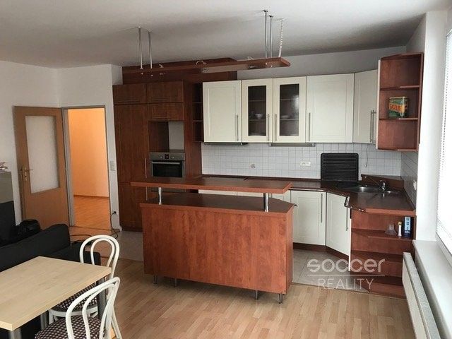 Pronájem byt 2+kk - Kostomlatská, Praha, 63 m² - 2