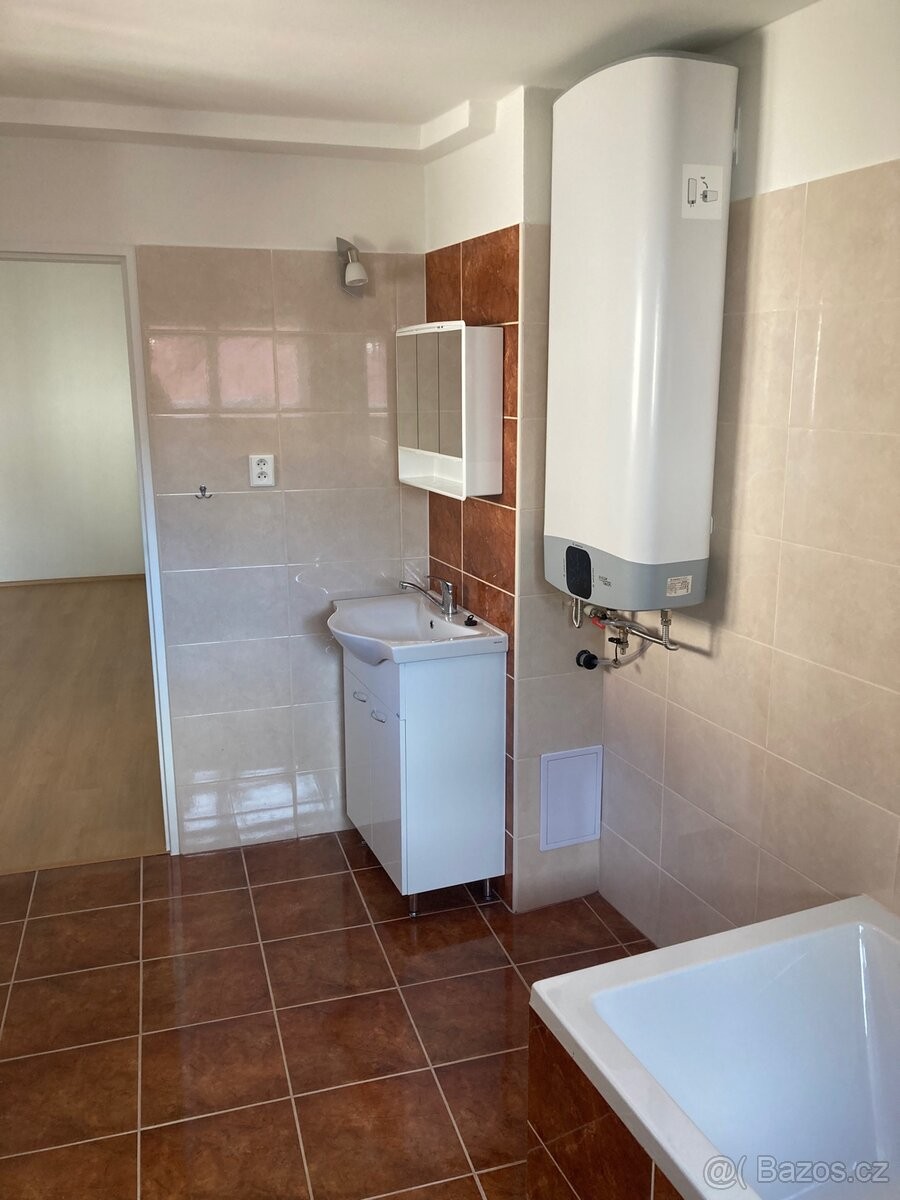 Byt · 87 m² · Žďár nad Sázavou, 591 01 - 4