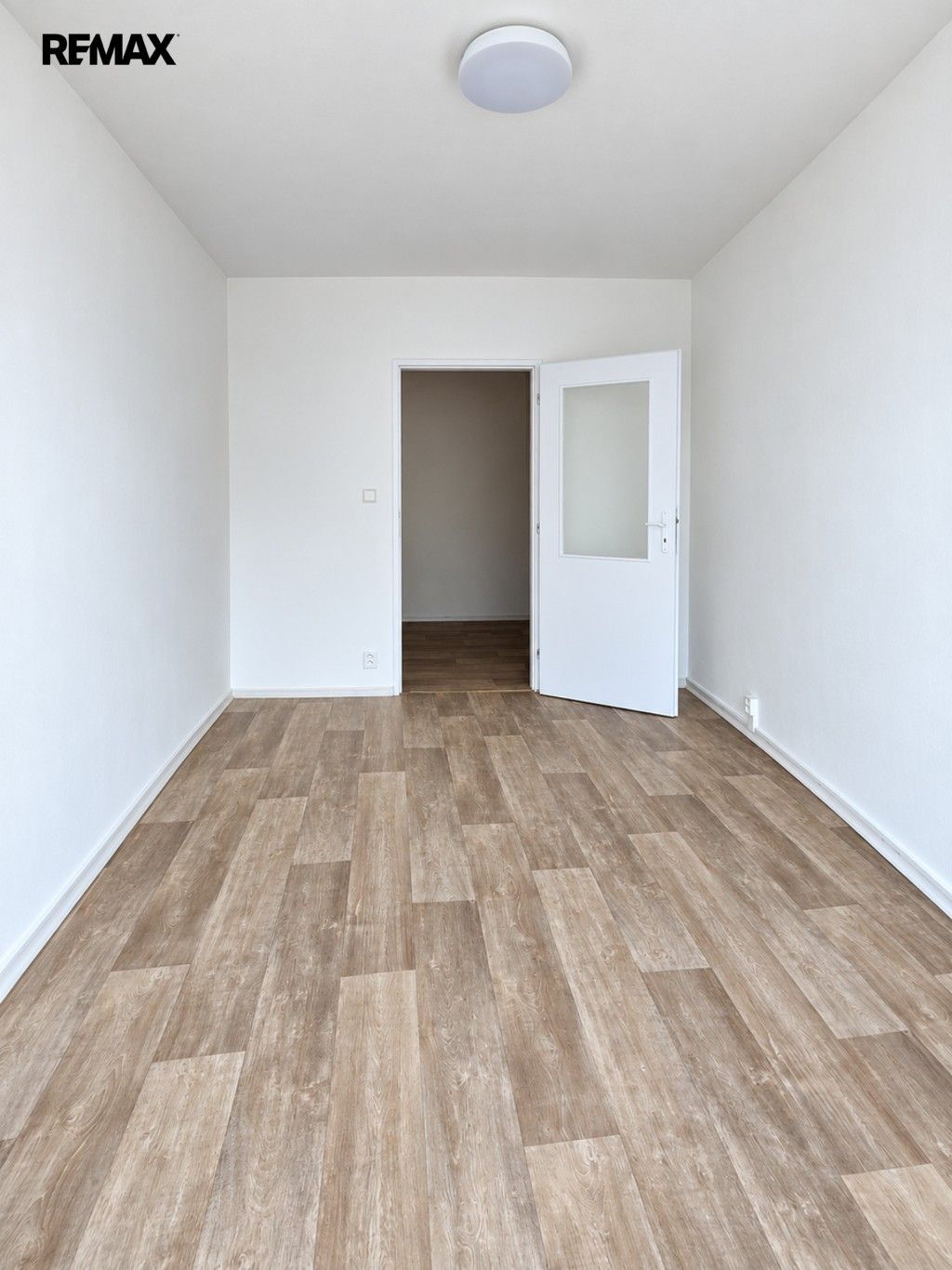 Pronájem byt 2+kk - Bryksova 761, Praha Černý Most, 39 m² - 5
