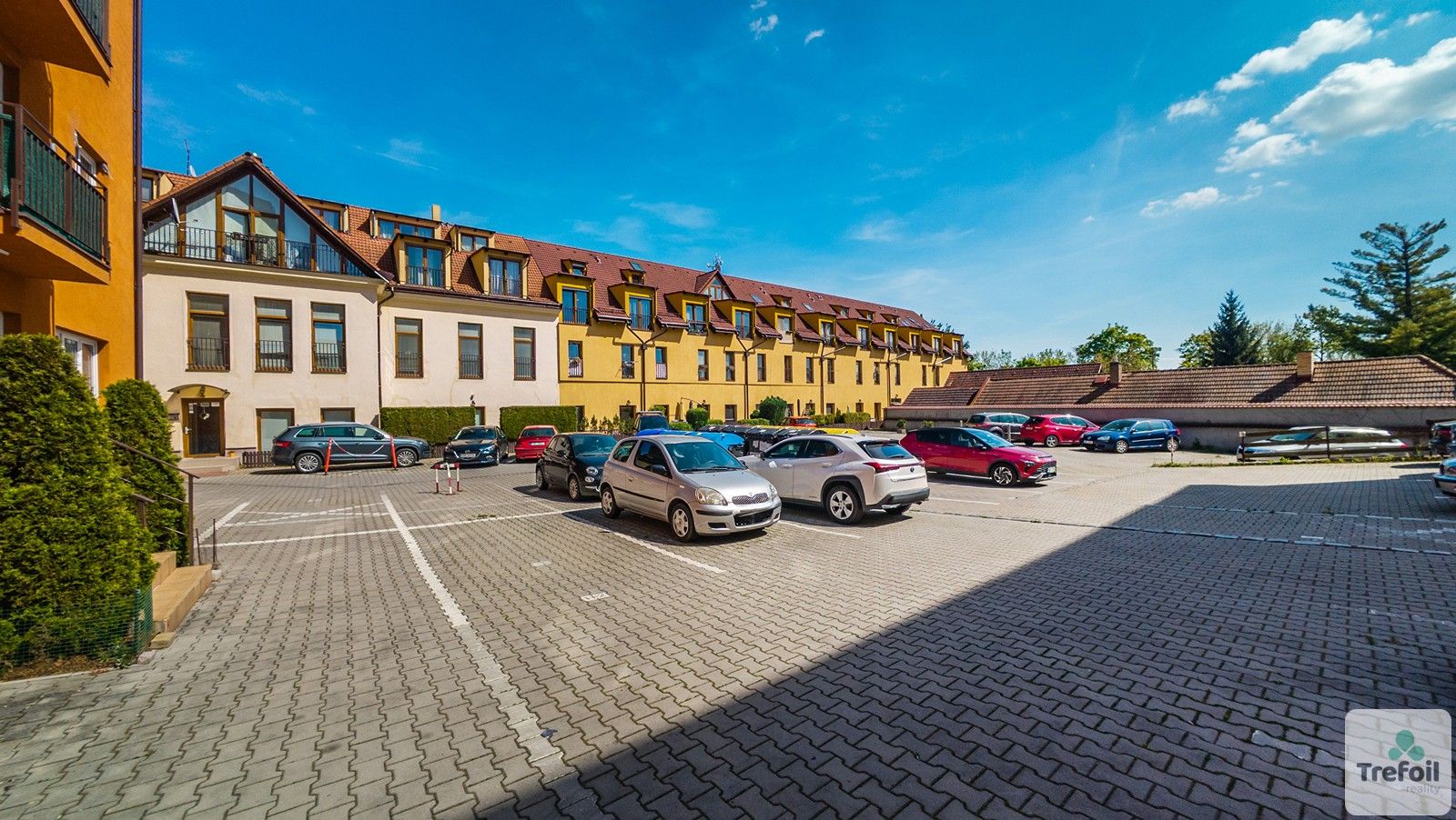 Prodej byt 3+kk - Komenského, Šestajovice, 77 m²