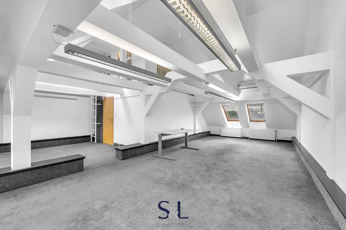 Pronájem kancelář - Česká Lípa, 470 01