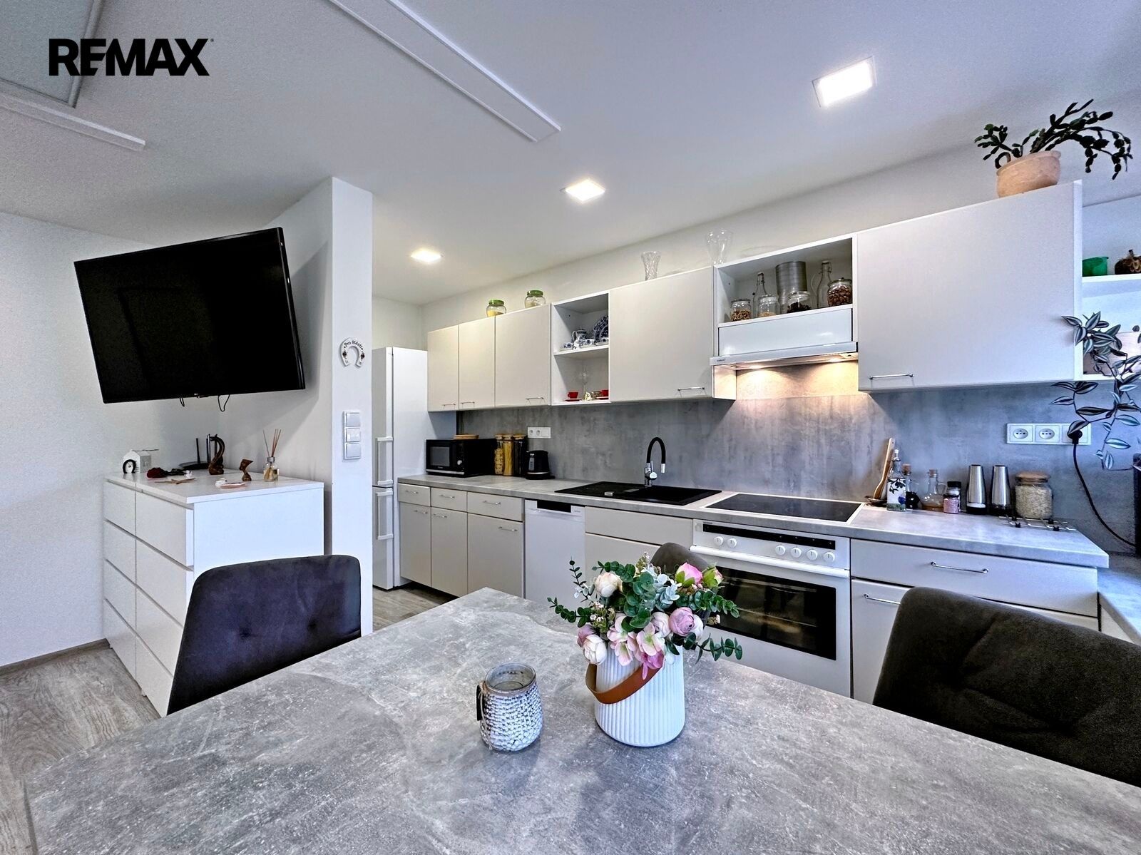Prodej rodinný dům - Na Planýrce 178, Boršov nad Vltavou Poříčí, 185 m² - 5