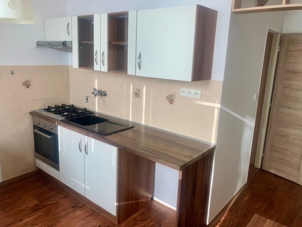 Byty, Napajedla, 763 61