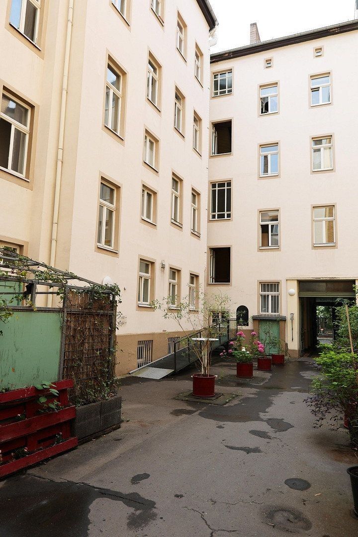 Rodinný dům · 1 793 m² · Berlin Mitte Berlin 10178 - 3
