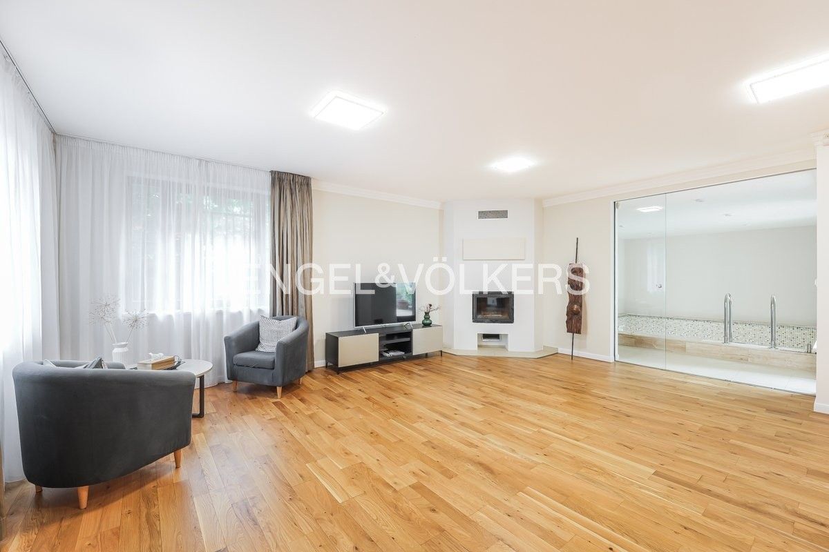 Pronájem vila - Nad hradním potokem 92, Praha Veleslavín, 351 m² - 2