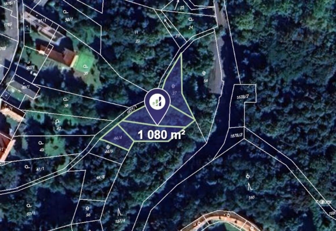 Louky, Liběšice, 1 080 m²