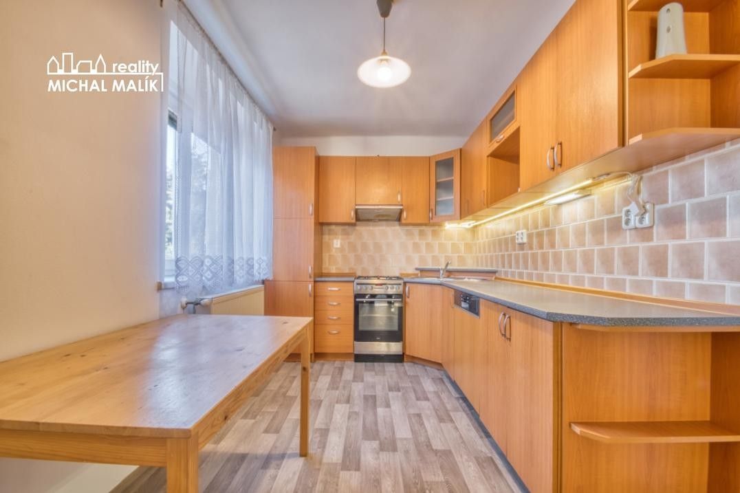 2+1, Nádražní, Hranice, 47 m²