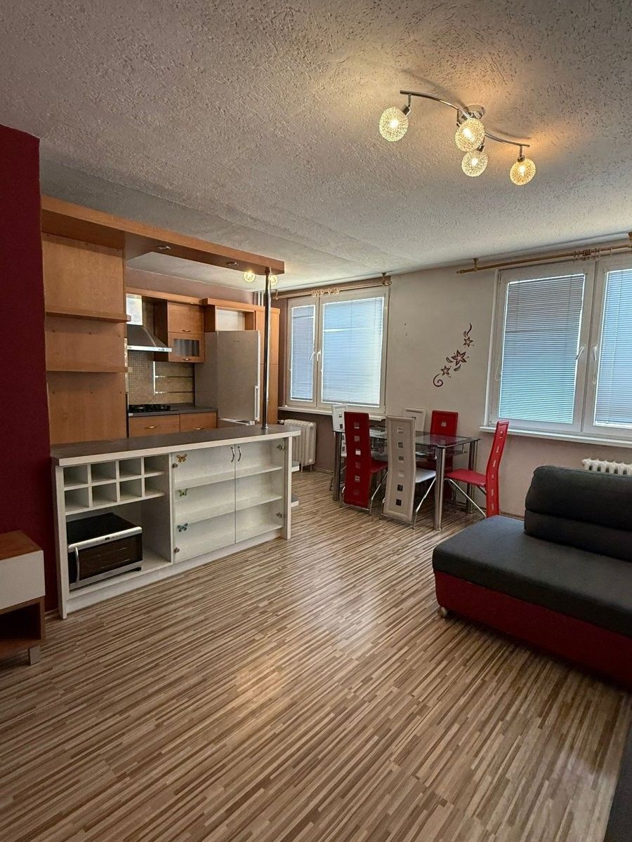 3+1, kpt. Bartoše, Pardubice, 71 m²