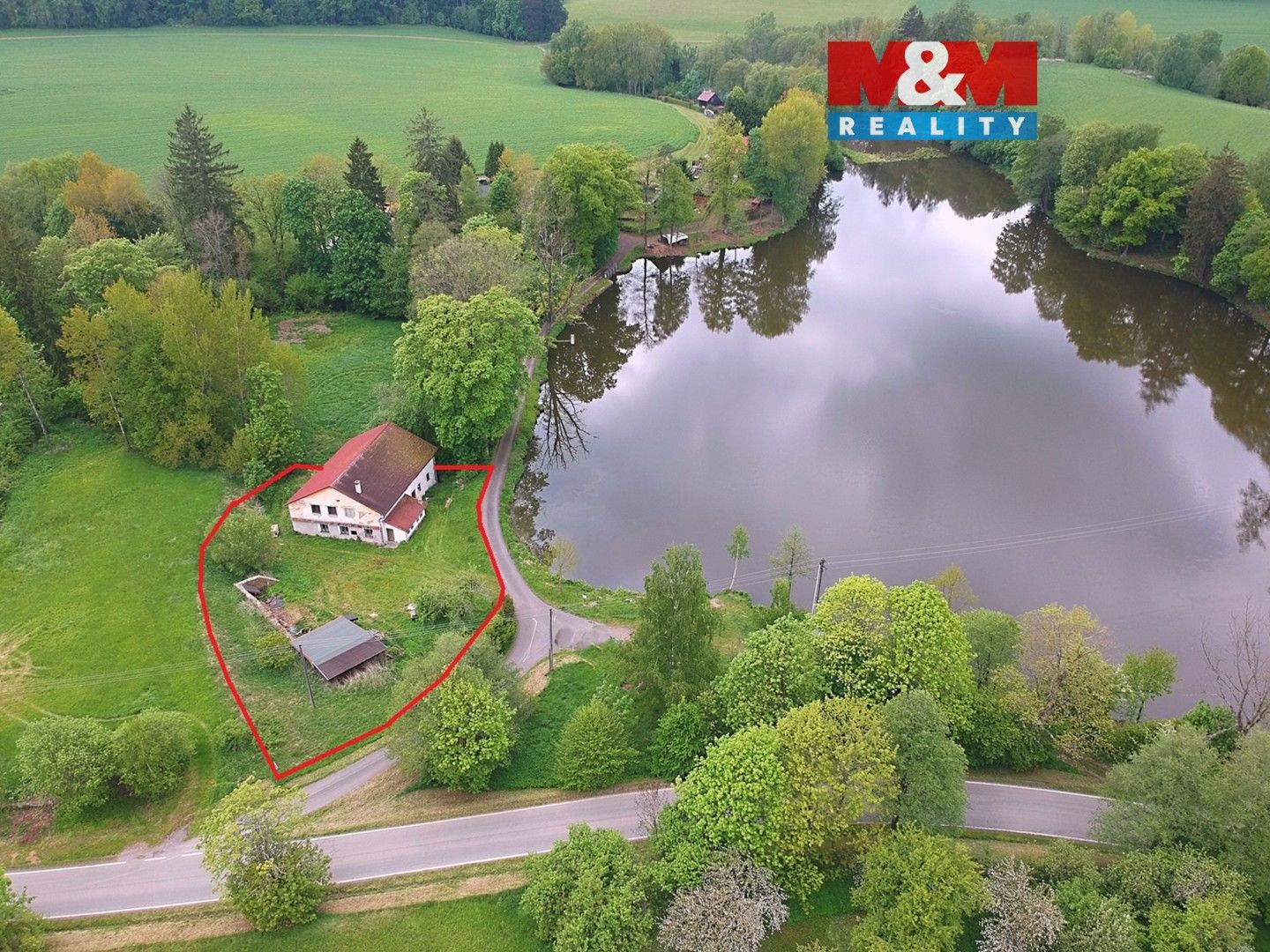 Rodinné domy, Těchobuz, 290 m²