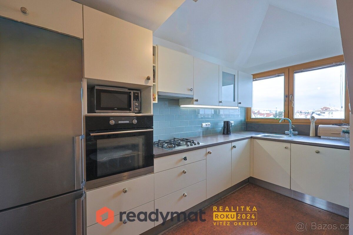 Prodej byt - Hodonín, 695 01