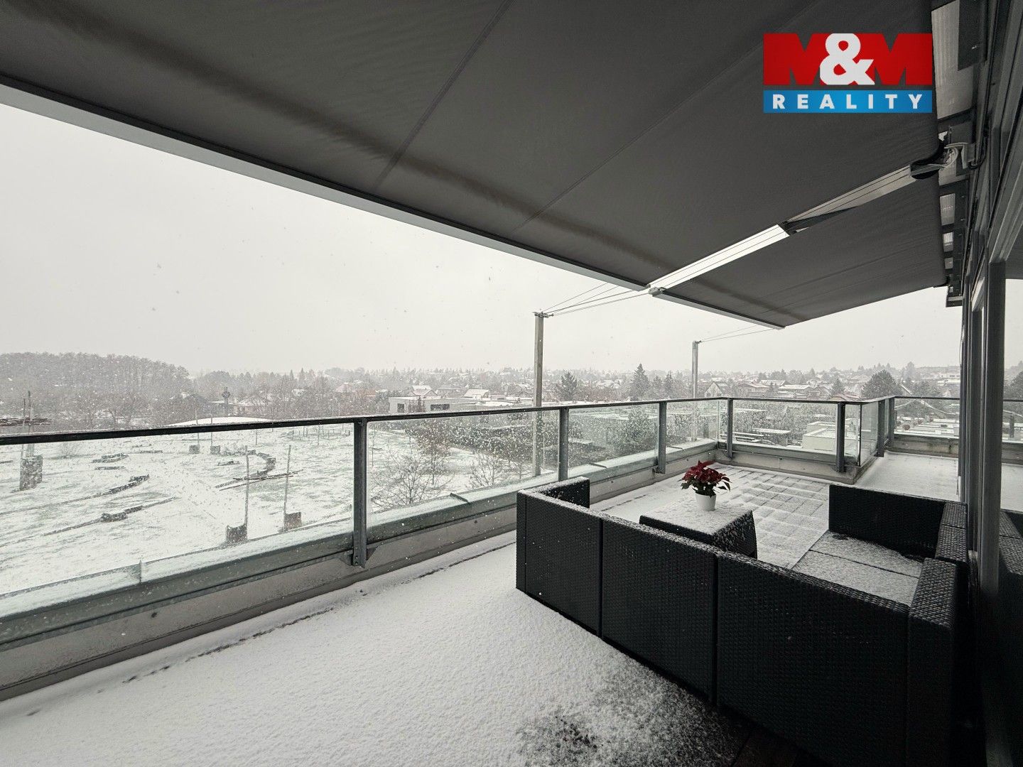 Pronájem byt 3+kk - Náměstí Na Sádkách, Dolní Břežany, 91 m²