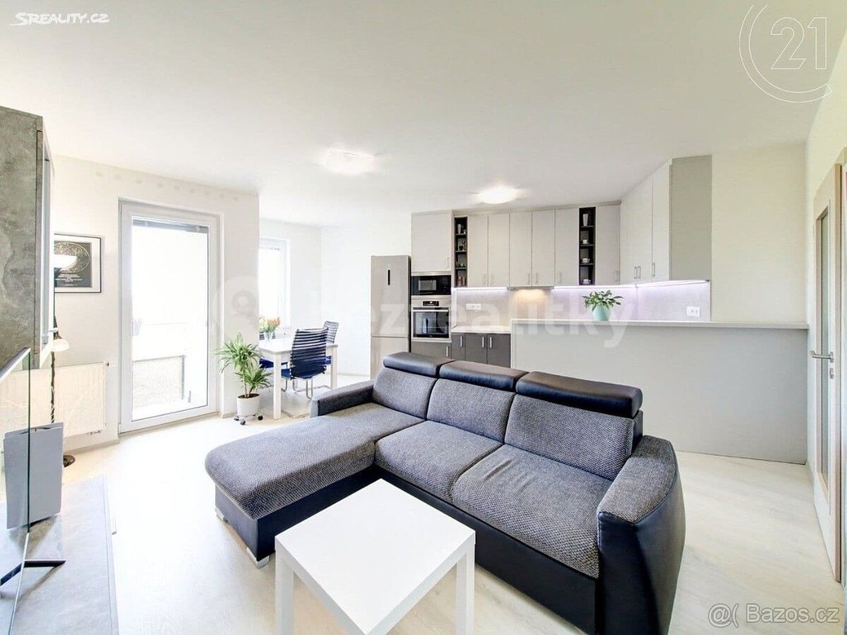 Byty, Praha, 190 00