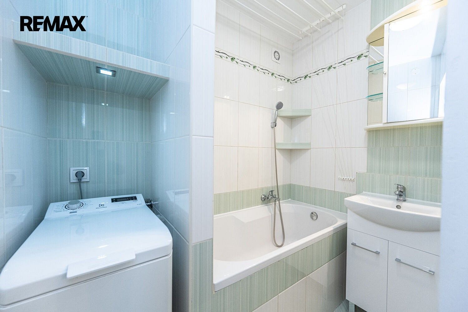 Byt 2+kk · 44 m² · Nad přehradou, Praha 10 - Horní Měcholupy - 3