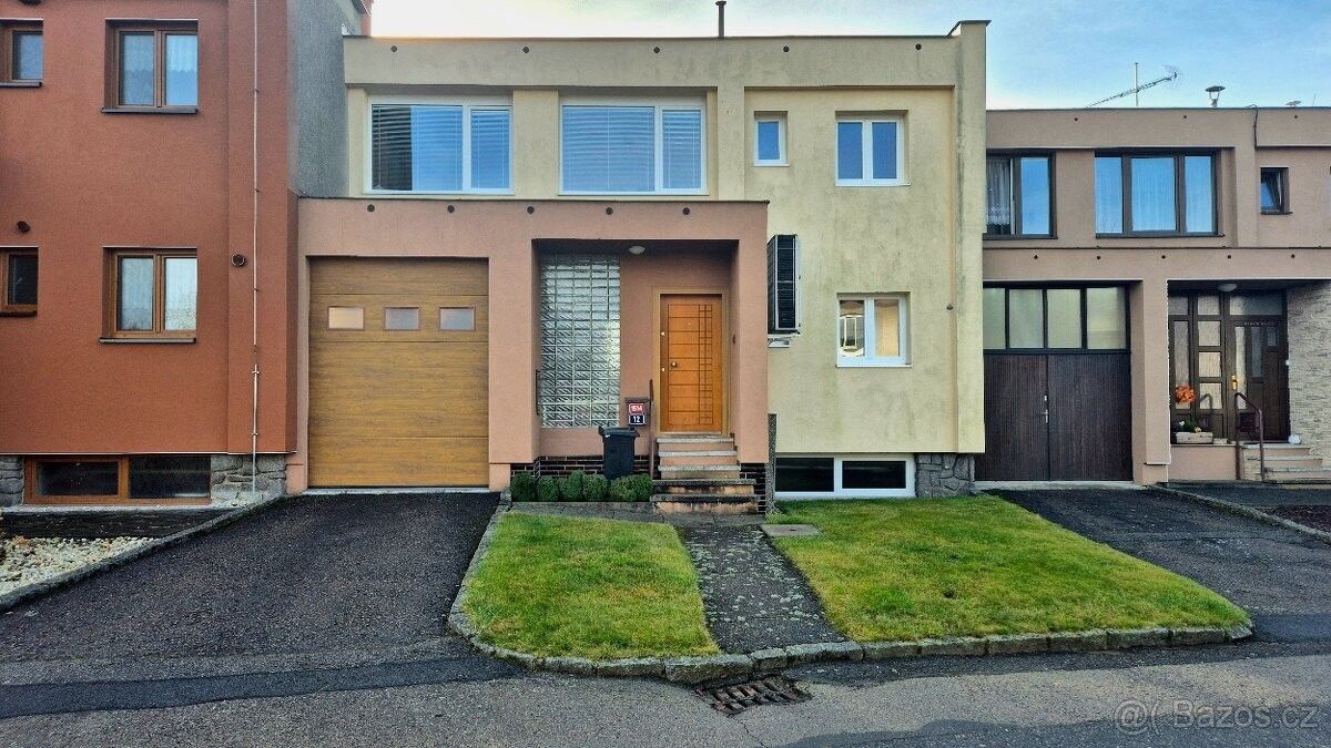 Prodej rodinný dům - Benešov u Prahy, 256 01