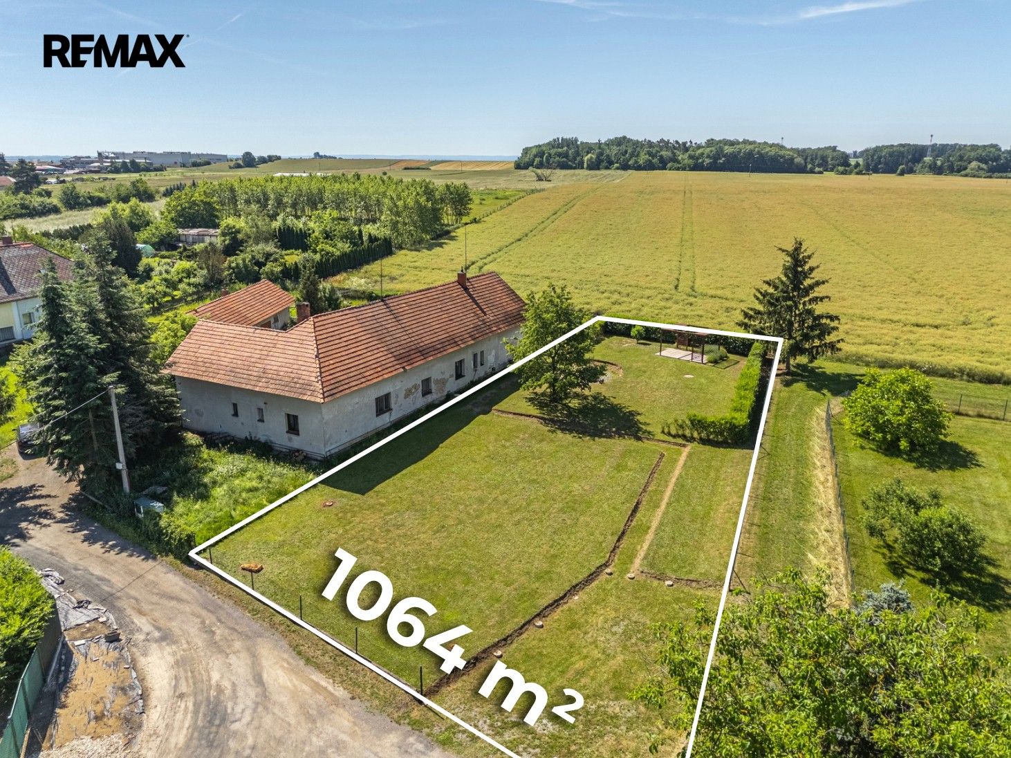 Pozemek pro bydlení, 1 064 m²