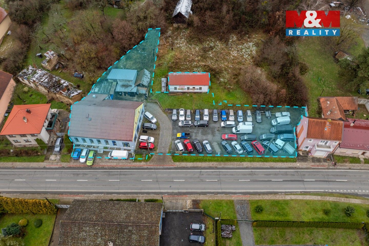 Prodej obchodní prostory - Šarovy, 400 m²