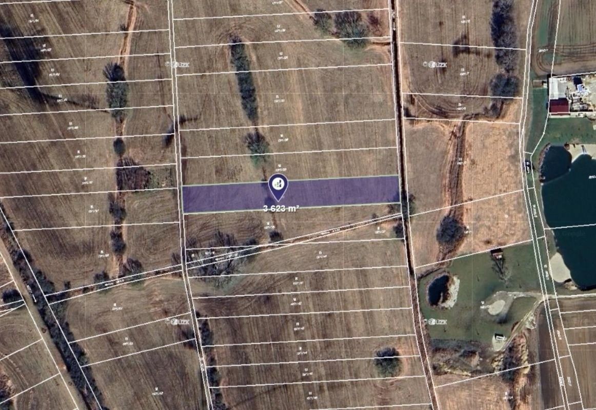 Louky, Chropyně, 1 812 m²