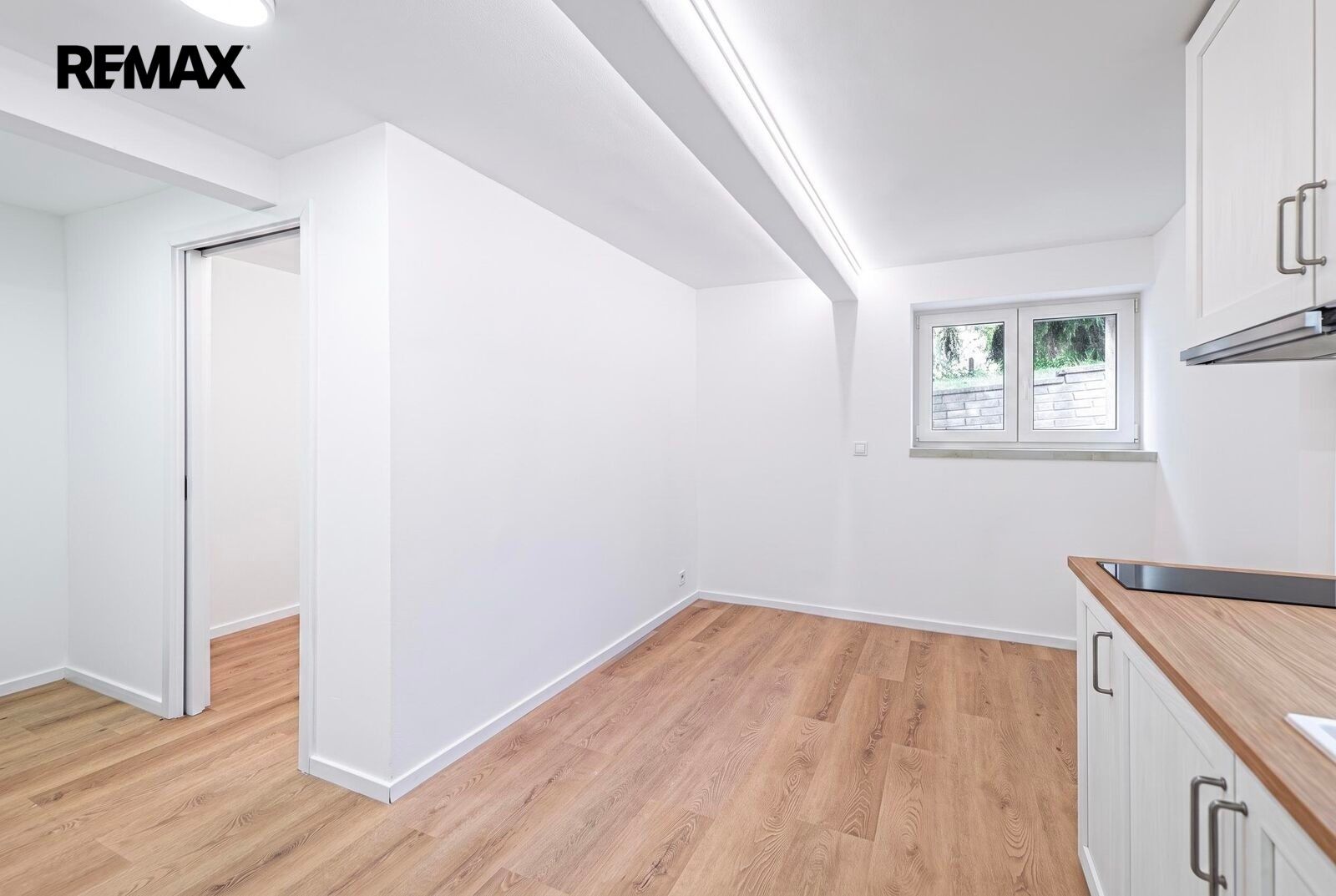Prodej byt 2+kk - Nad Kajetánkou 1426, Praha Břevnov, 22 m² - 5