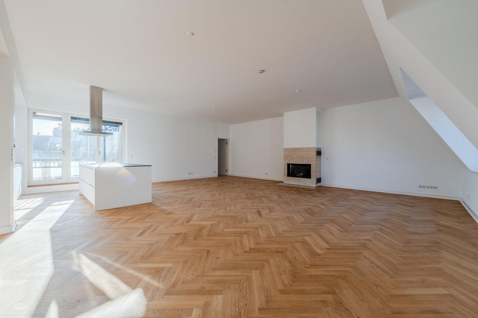 5+1, Düsseldorfer Str. 14 Berlin Wilmersdorf Berlin 10719, 201 m² - 1