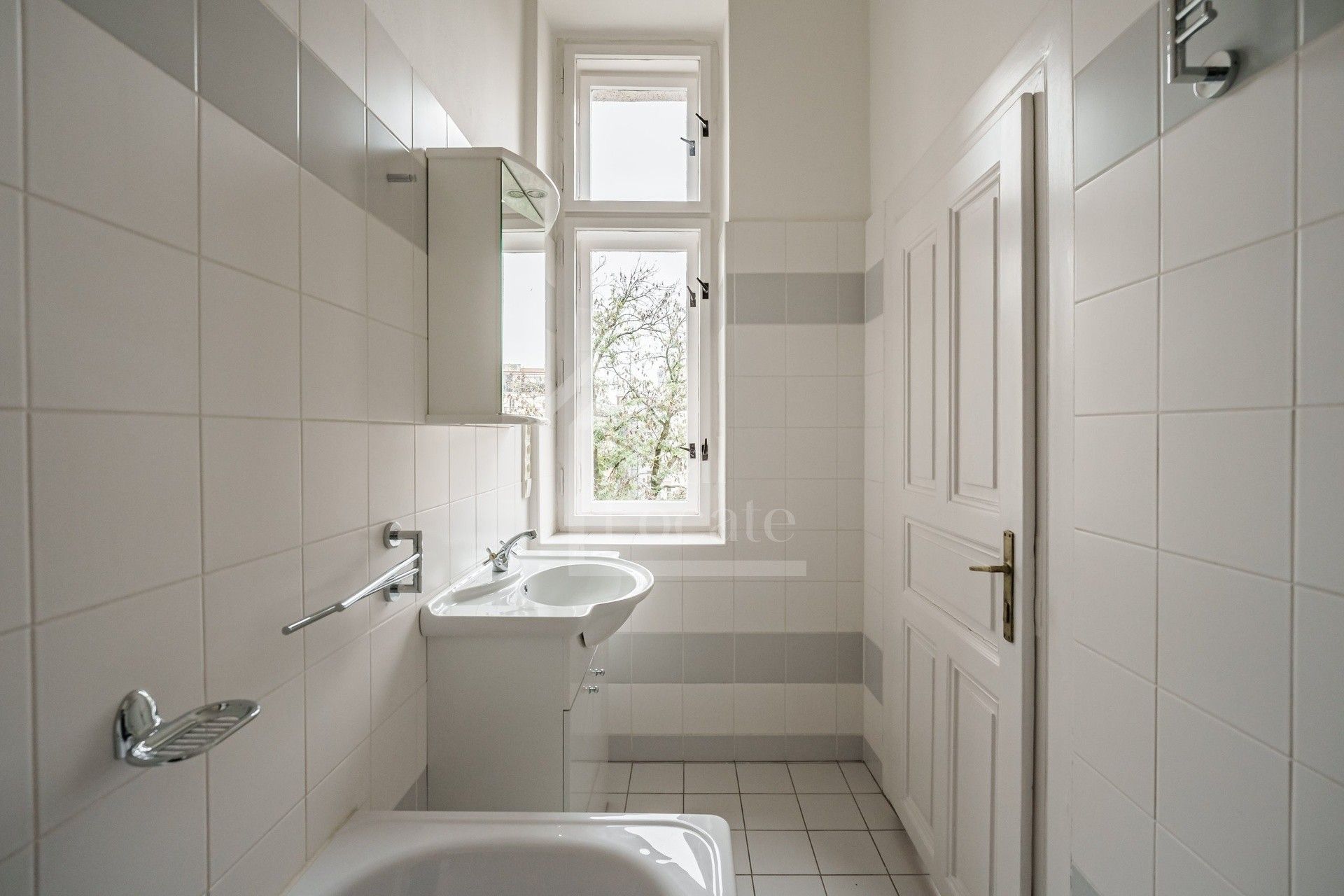 Byt 2+kk · 81 m² · Janáčkovo nábřeží, Praha - 3