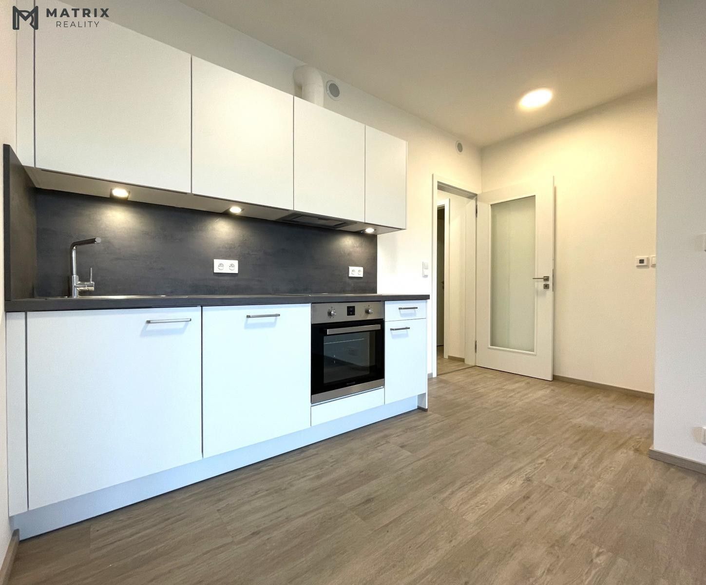 Pronájem byt 2+kk - Primátorská, Praha, 58 m²