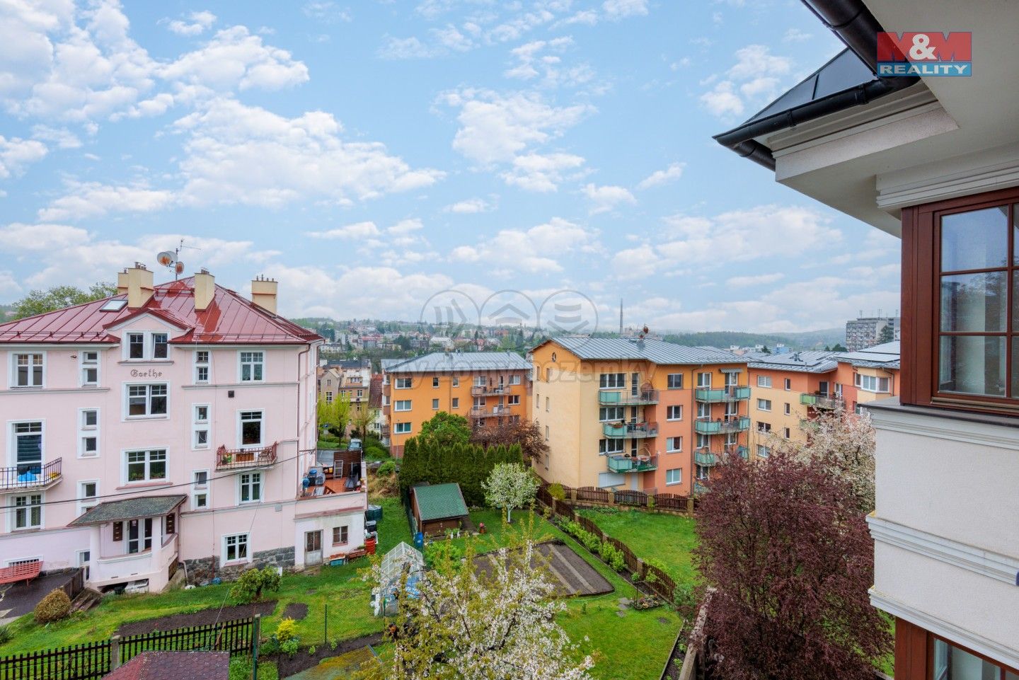 Prodej rodinný dům - Rumunská, Karlovy Vary, 895 m²