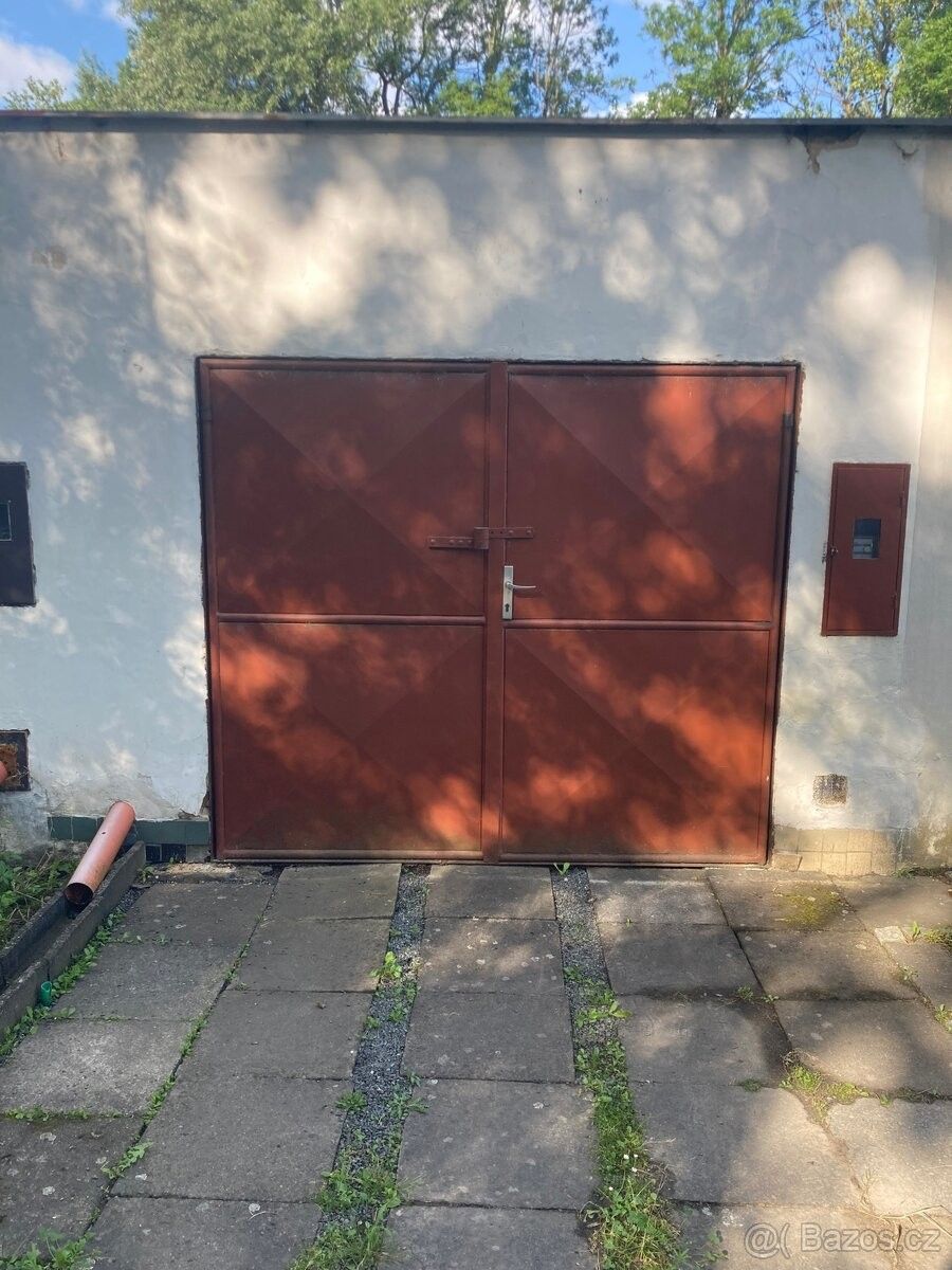 Garáže, Budiměřice, 288 02