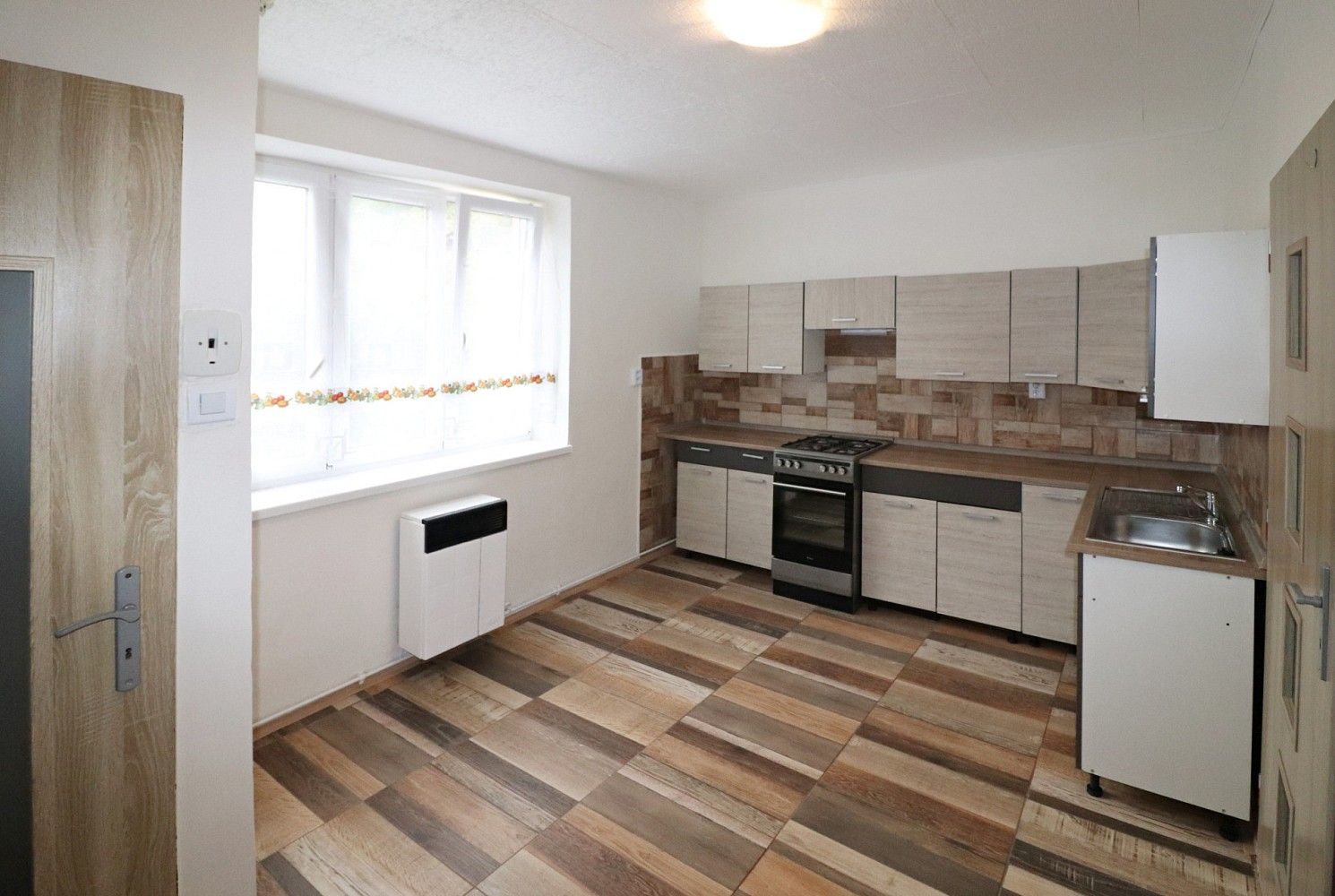 Prodej byt 1+1 - Dvorce, okres Jihlava, Kraj Vysočina, 31 m² - 2